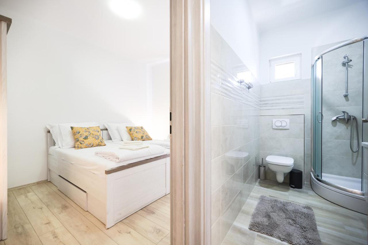 Mathilda'S Apartment Zadar Exterior photo